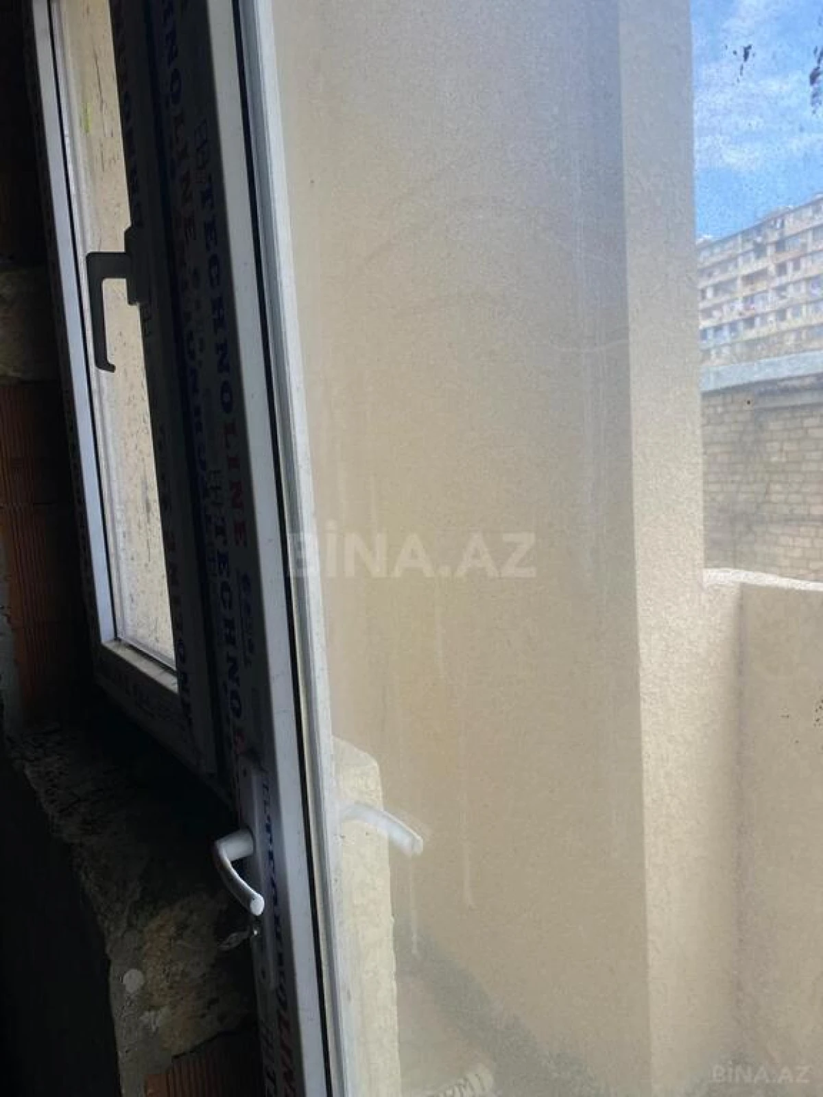 Satılır 2 otaqlı mənzil 70 m²