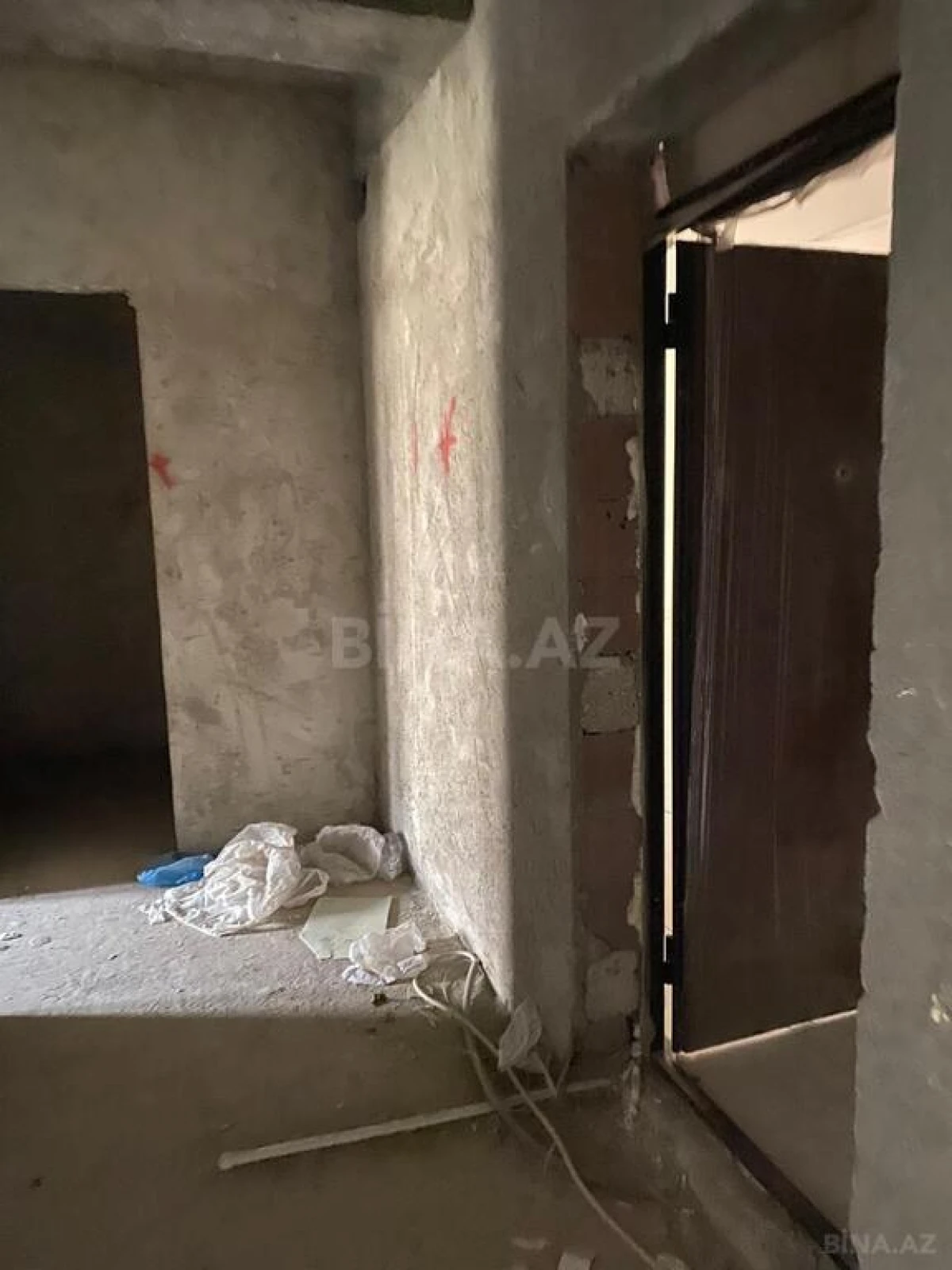 Satılır 2 otaqlı mənzil 70 m²