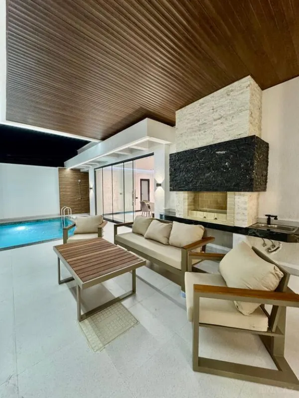 Satılır 5 otaqlı həyət evi 250 m²