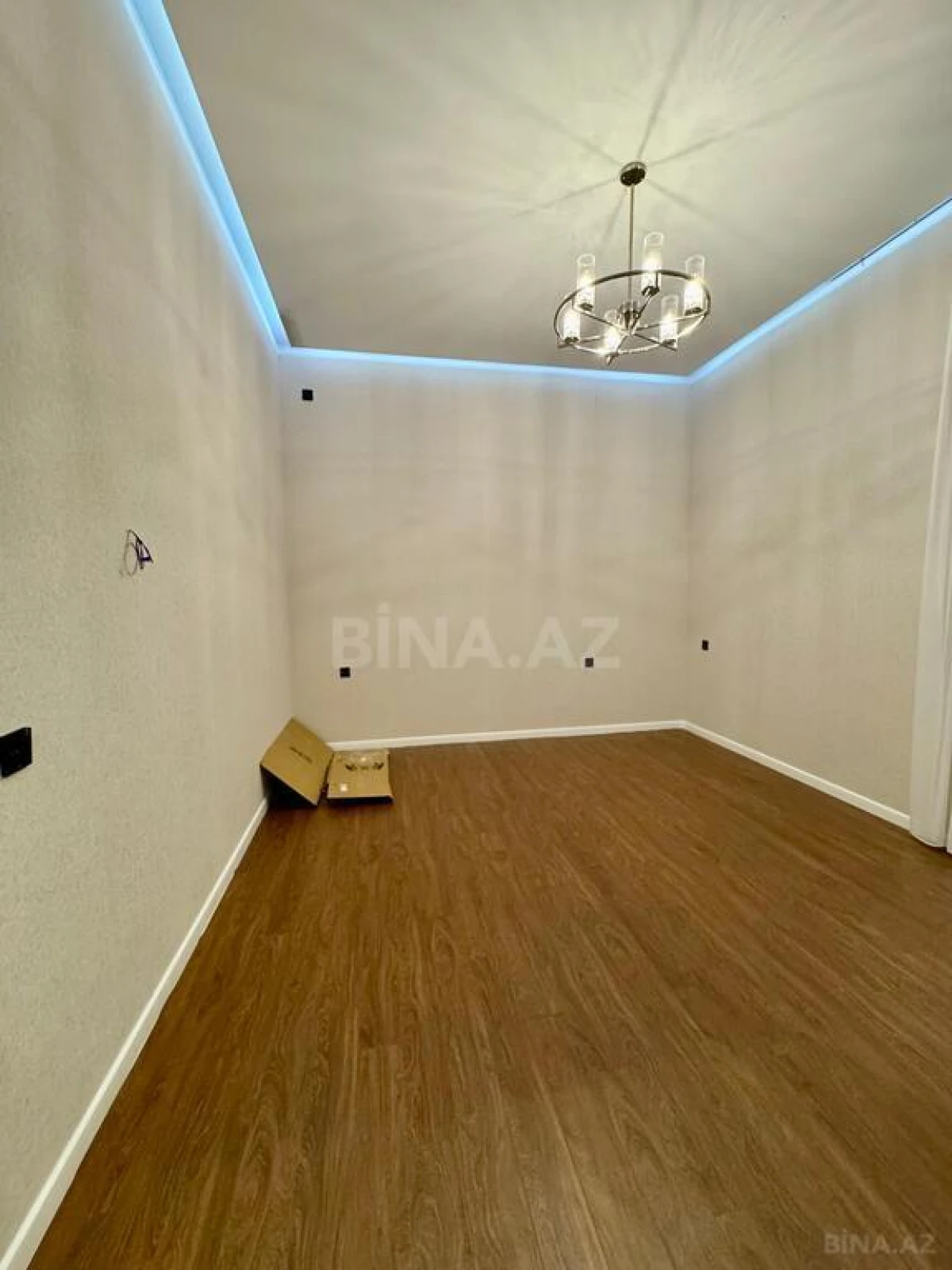 Satılır 5 otaqlı həyət evi 250 m²