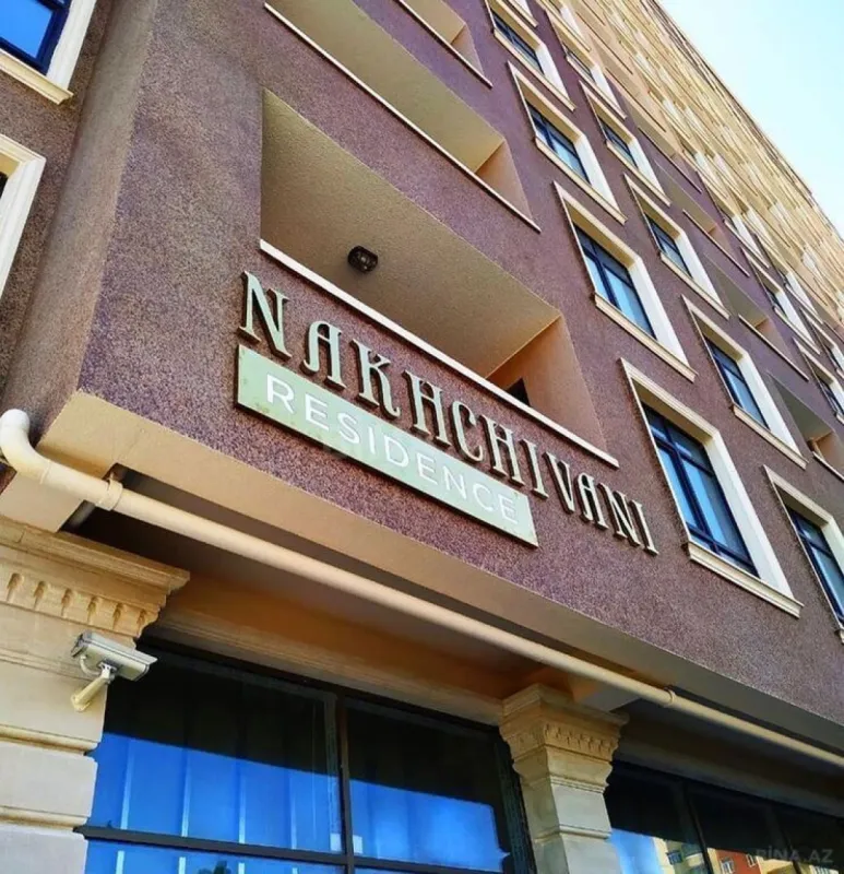 Satılır 3 otaqlı mənzil 107 m²