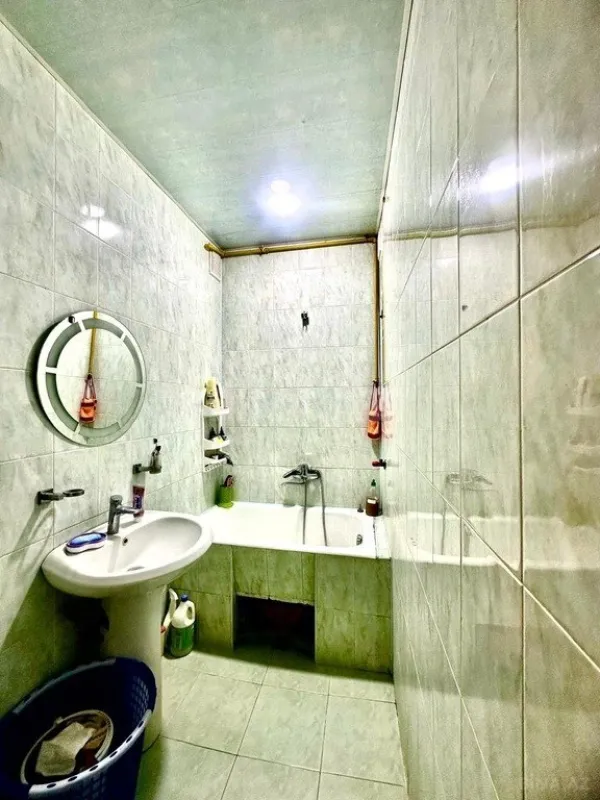 Satılır 2 otaqlı mənzil 70 m²