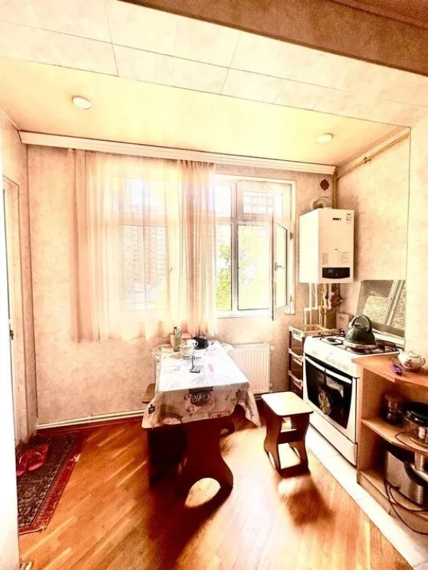 Satılır 2 otaqlı mənzil 70 m²