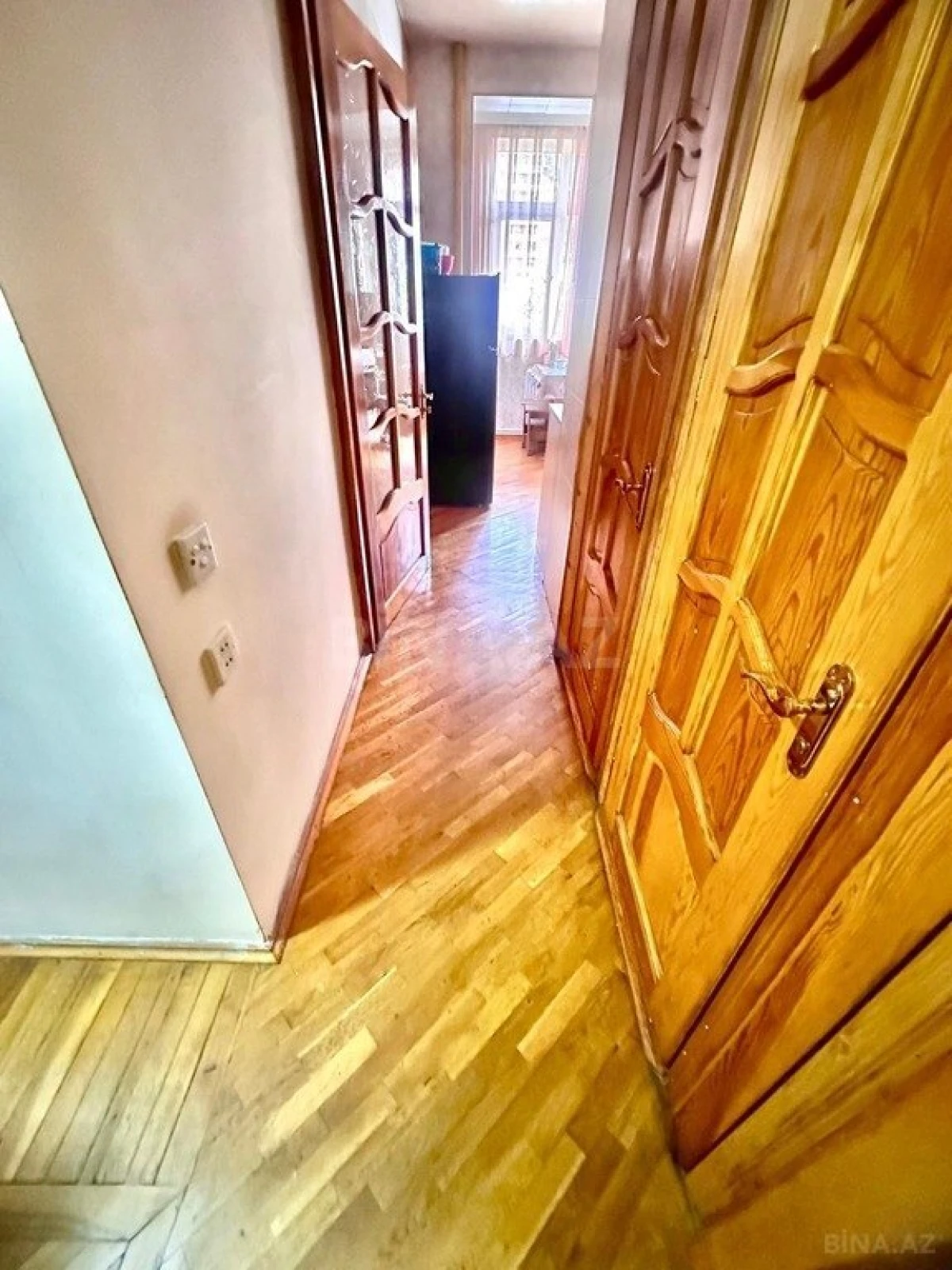 Satılır 2 otaqlı mənzil 70 m²