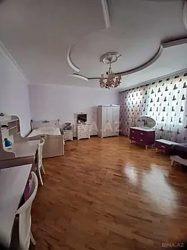 Kirayə verilir 8 otaqlı həyət evi 450 m²