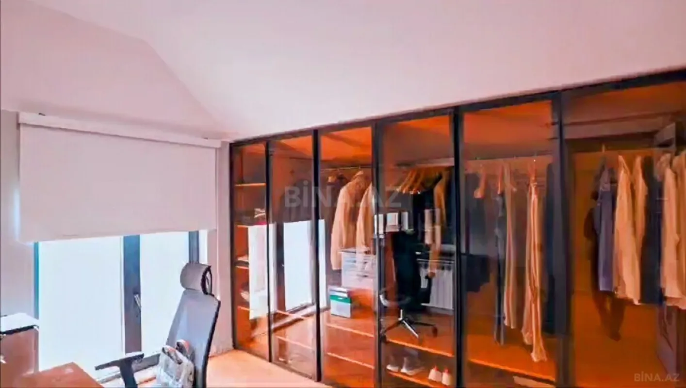 Satılır 7 otaqlı həyət evi 500 m²