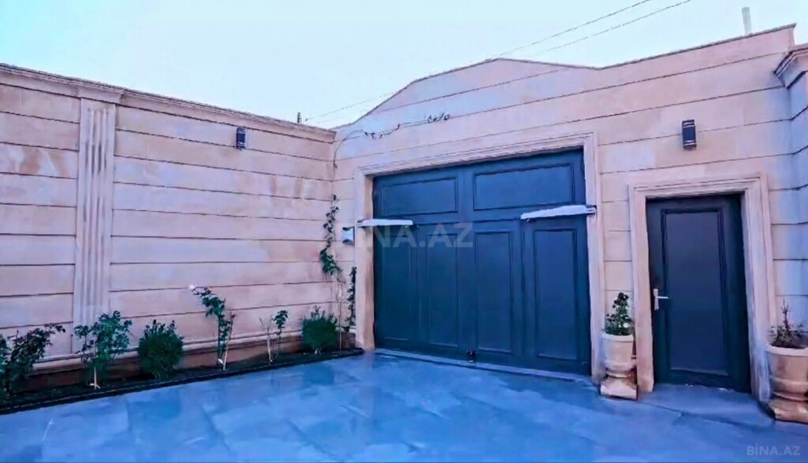Satılır 7 otaqlı həyət evi 500 m²