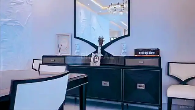 Satılır 7 otaqlı həyət evi 500 m²