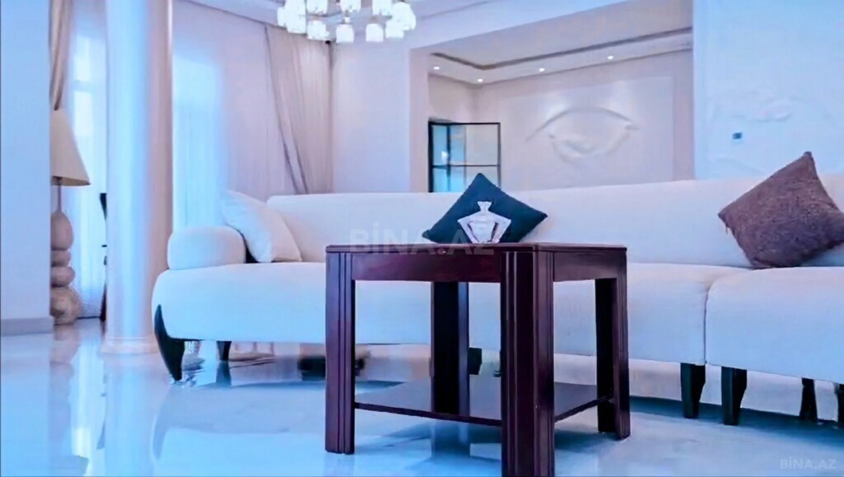 Satılır 7 otaqlı həyət evi 500 m²