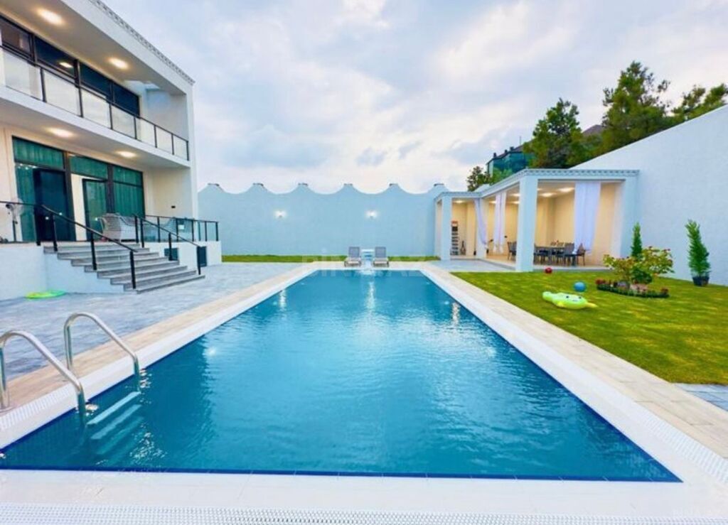 Kirayə verilir 4 otaqlı həyət evi 250 m² — Bakı, Şüvəlan 4 otaq 250.00 m²