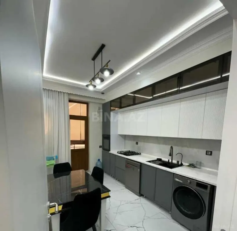 Satılır 2 otaqlı mənzil 90 m²