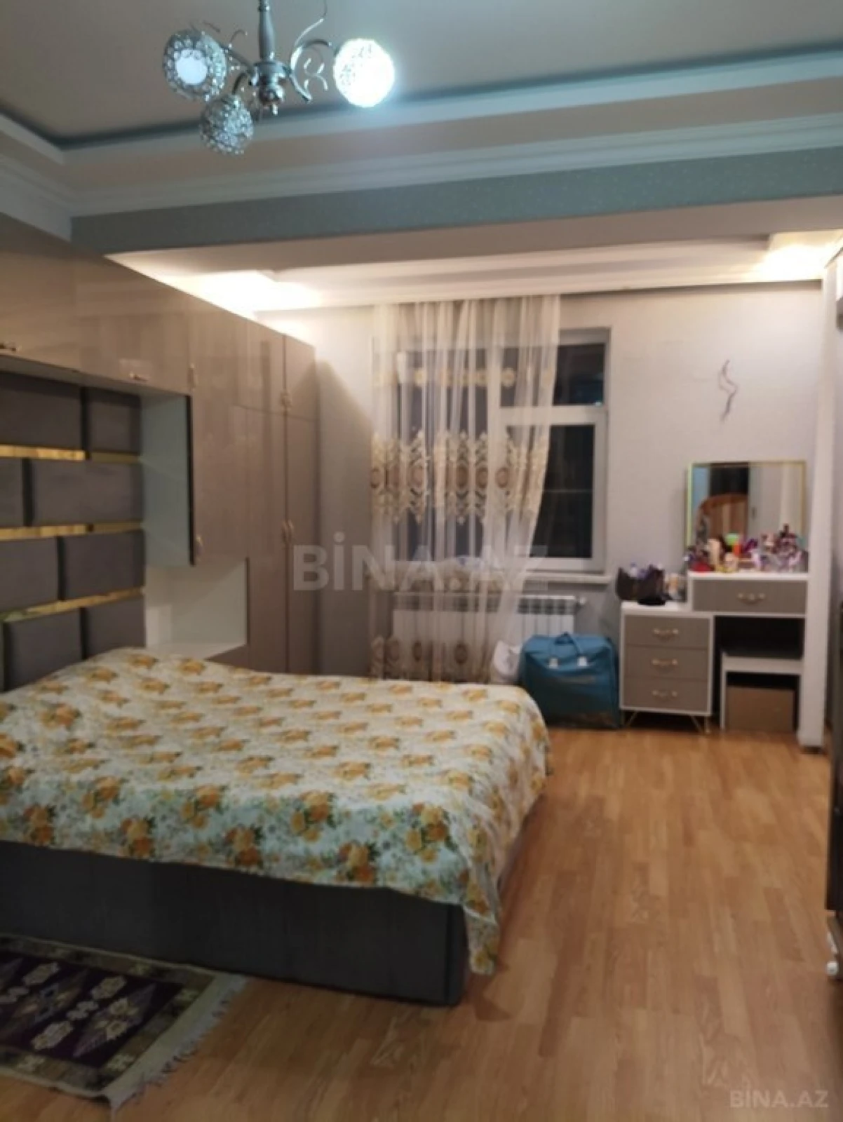 Satılır 3 otaqlı mənzil 95 m²