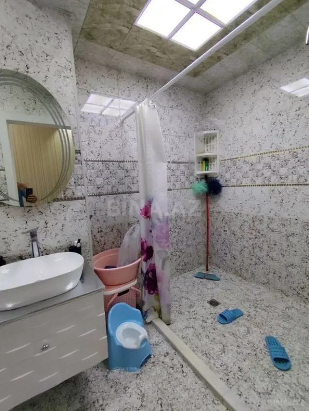 Satılır 3 otaqlı mənzil 95 m²