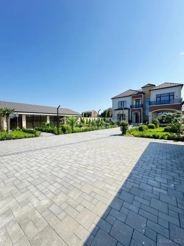 Satılır 7 otaqlı həyət evi 500 m²