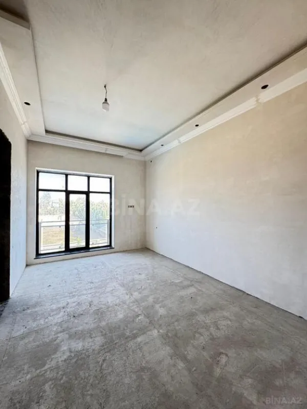 Satılır 7 otaqlı həyət evi 500 m²