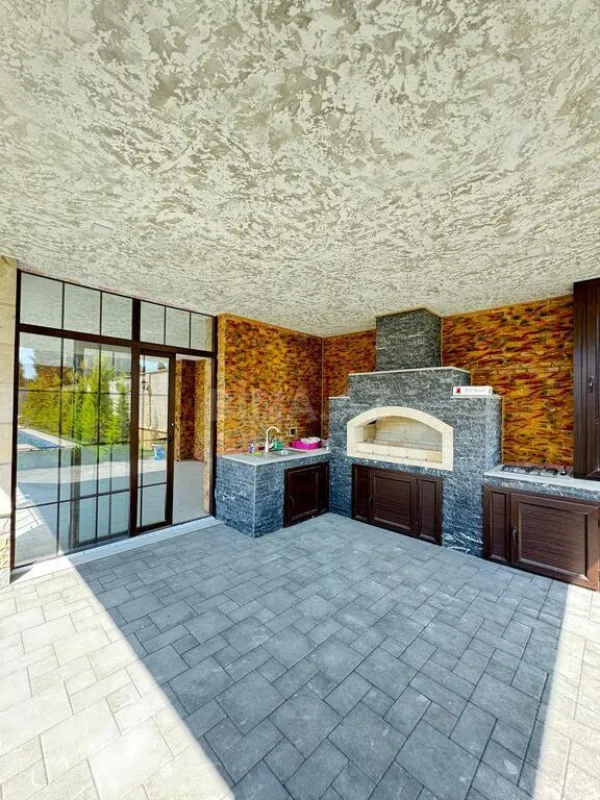 Satılır 7 otaqlı həyət evi 500 m²