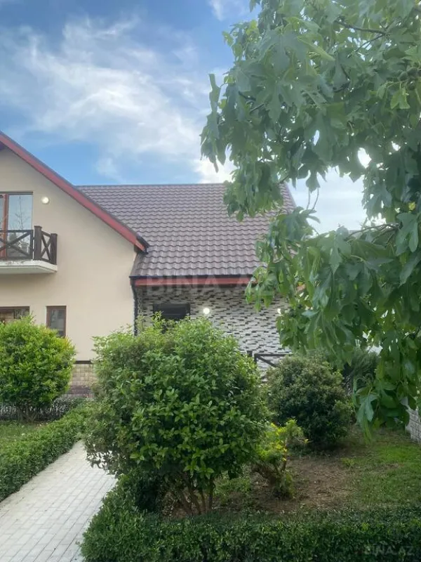 Kirayə verilir 4 otaqlı həyət evi 220 m²