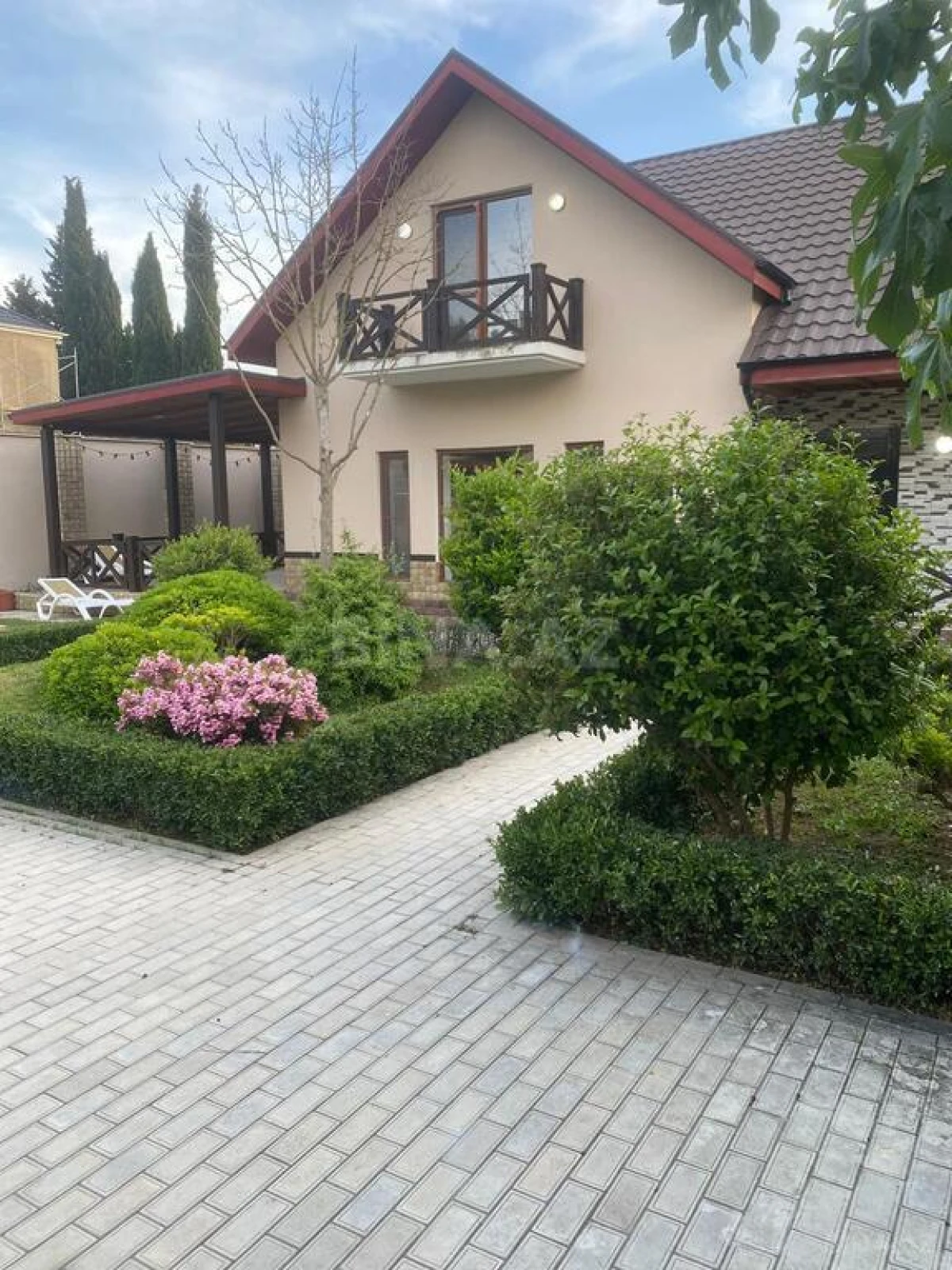 Kirayə verilir 4 otaqlı həyət evi 220 m²