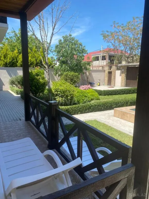 Kirayə verilir 4 otaqlı həyət evi 220 m²