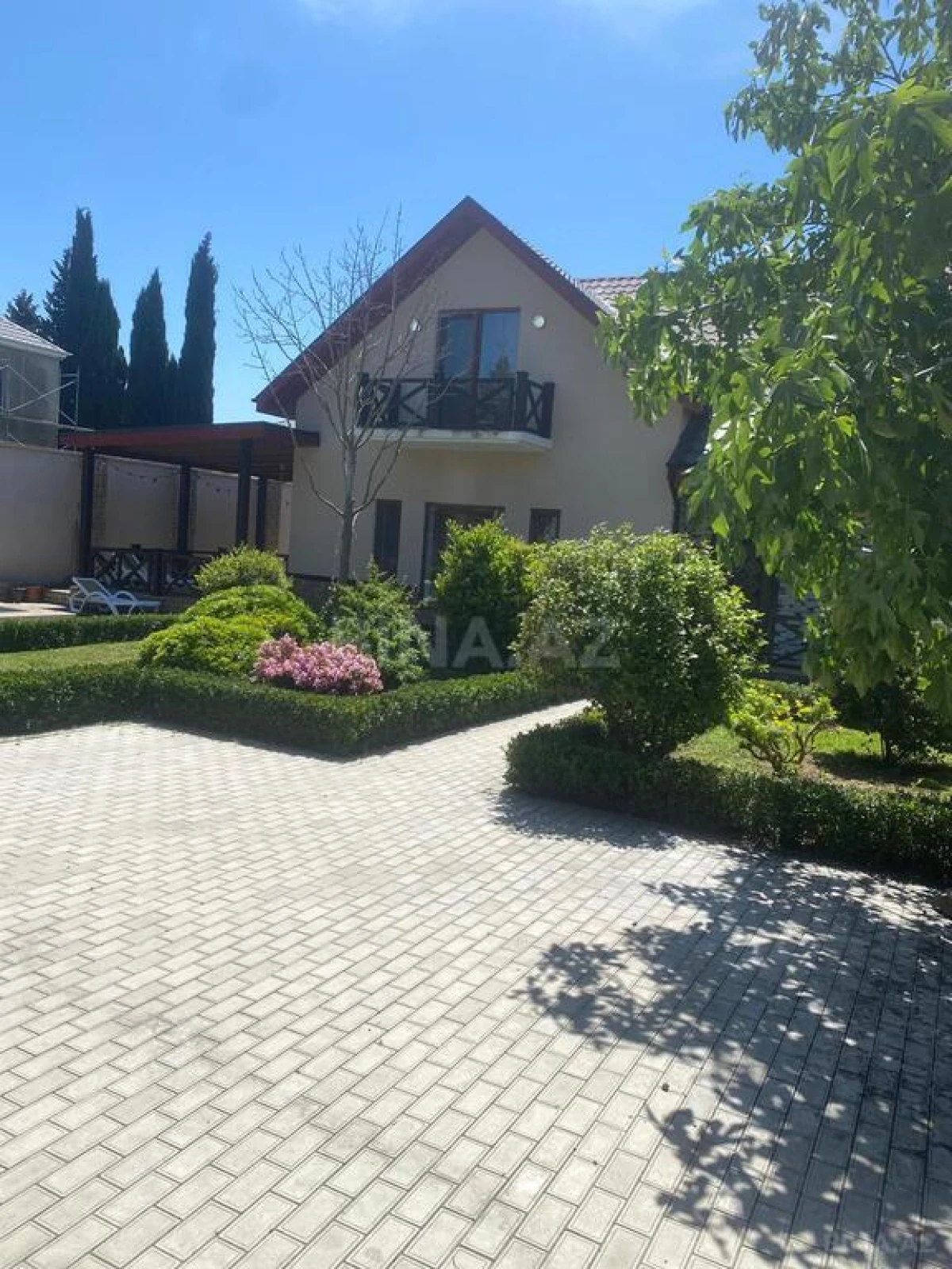 Kirayə verilir 4 otaqlı həyət evi 220 m²