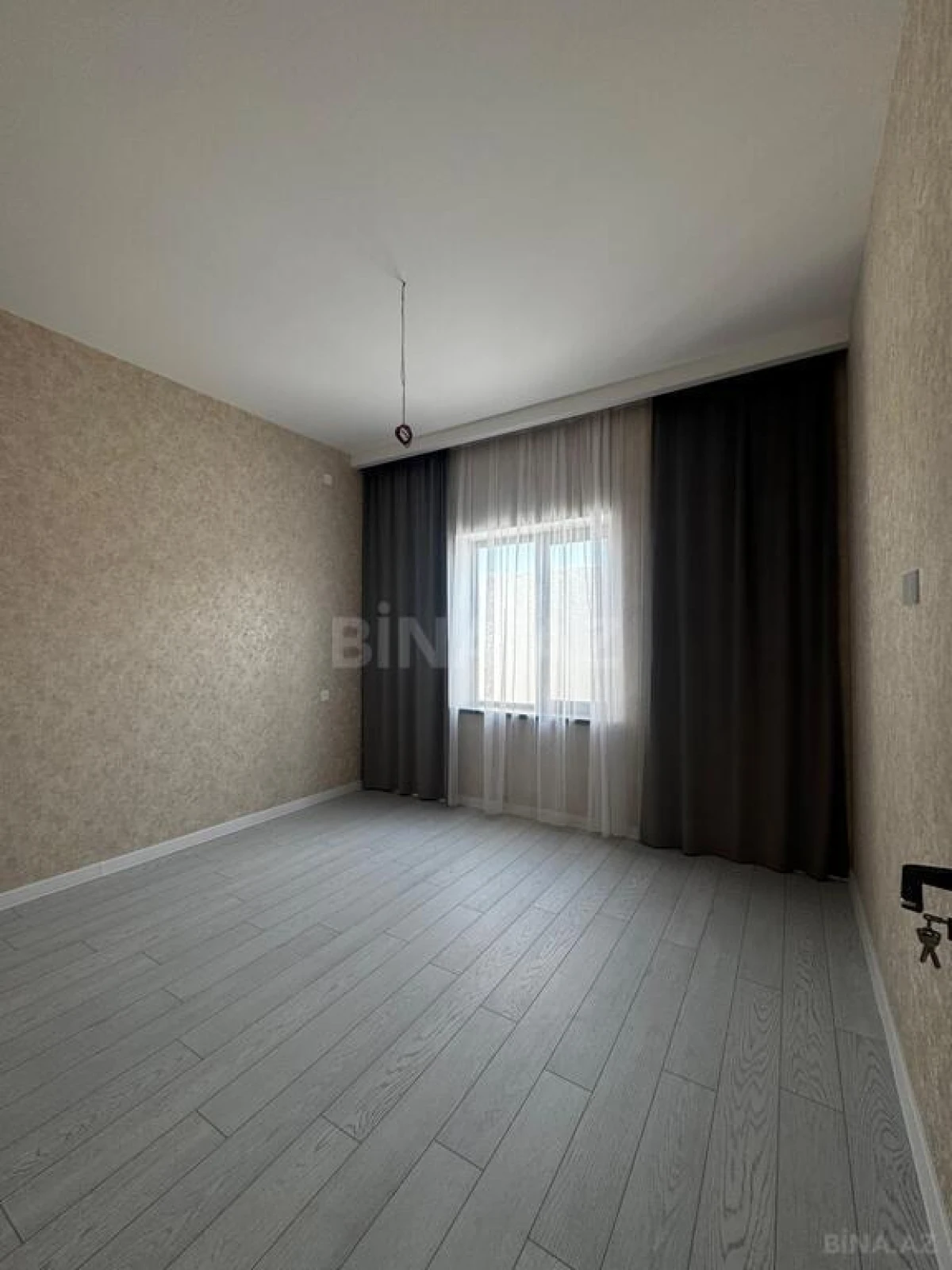 Satılır 4 otaqlı həyət evi 140 m²