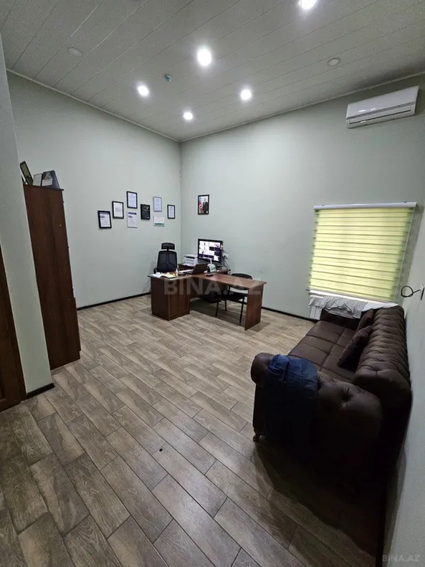 Satılır obyekt 250 m²