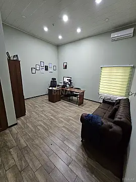 Satılır obyekt 250 m²