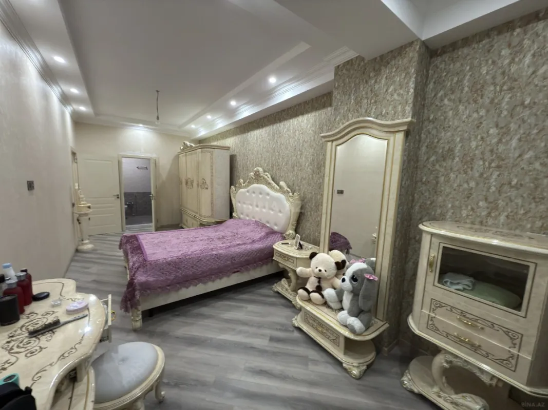 Satılır 3 otaqlı mənzil 123 m²