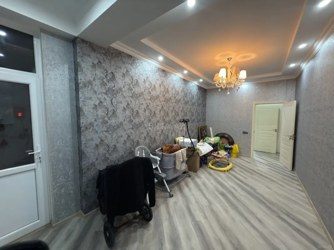 Satılır 3 otaqlı mənzil 123 m²