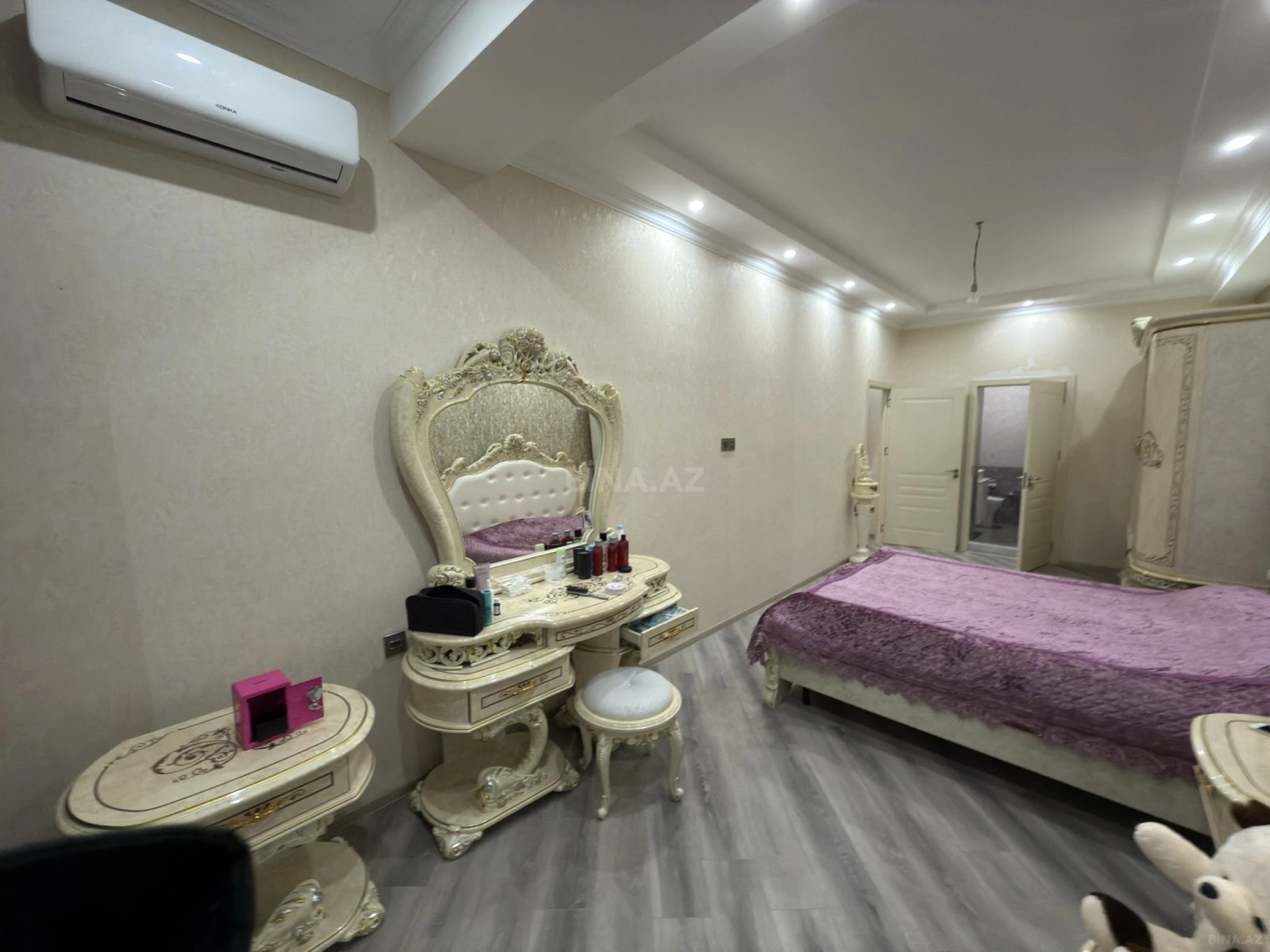 Satılır 3 otaqlı mənzil 123 m²