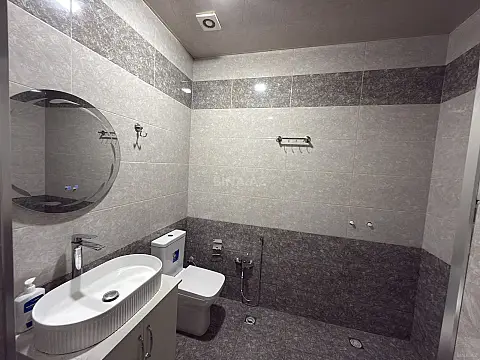Satılır 3 otaqlı mənzil 123 m²
