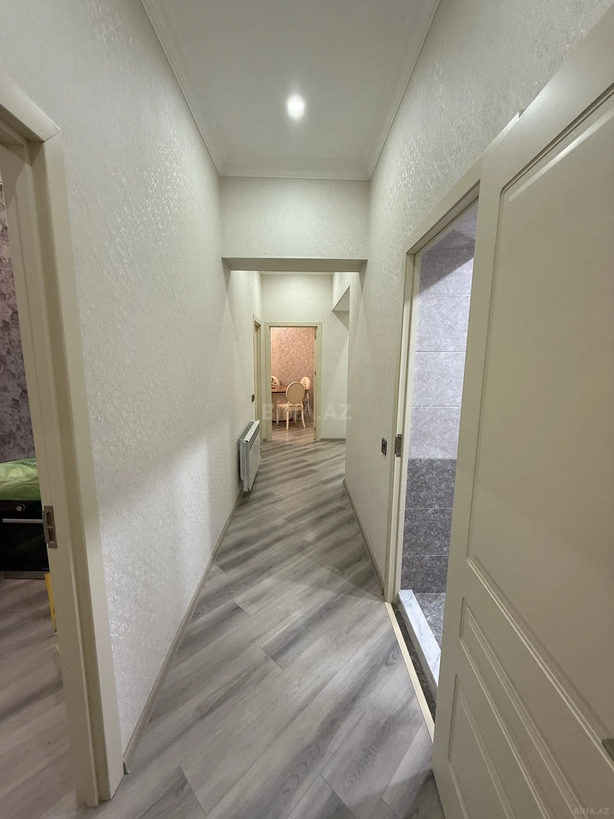 Satılır 3 otaqlı mənzil 123 m²