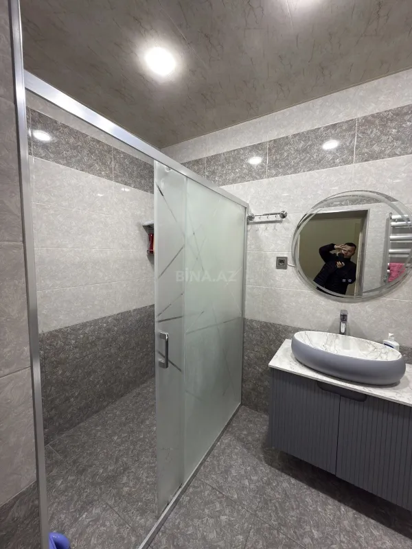 Satılır 3 otaqlı mənzil 123 m²