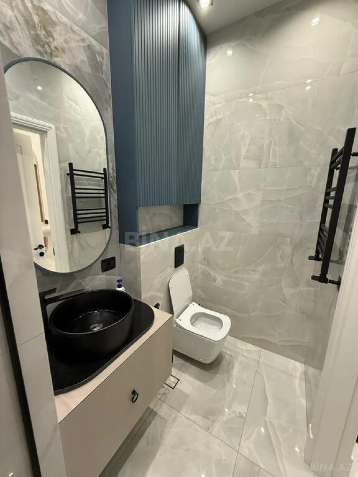 Kirayə verilir 3 otaqlı mənzil 130 m²