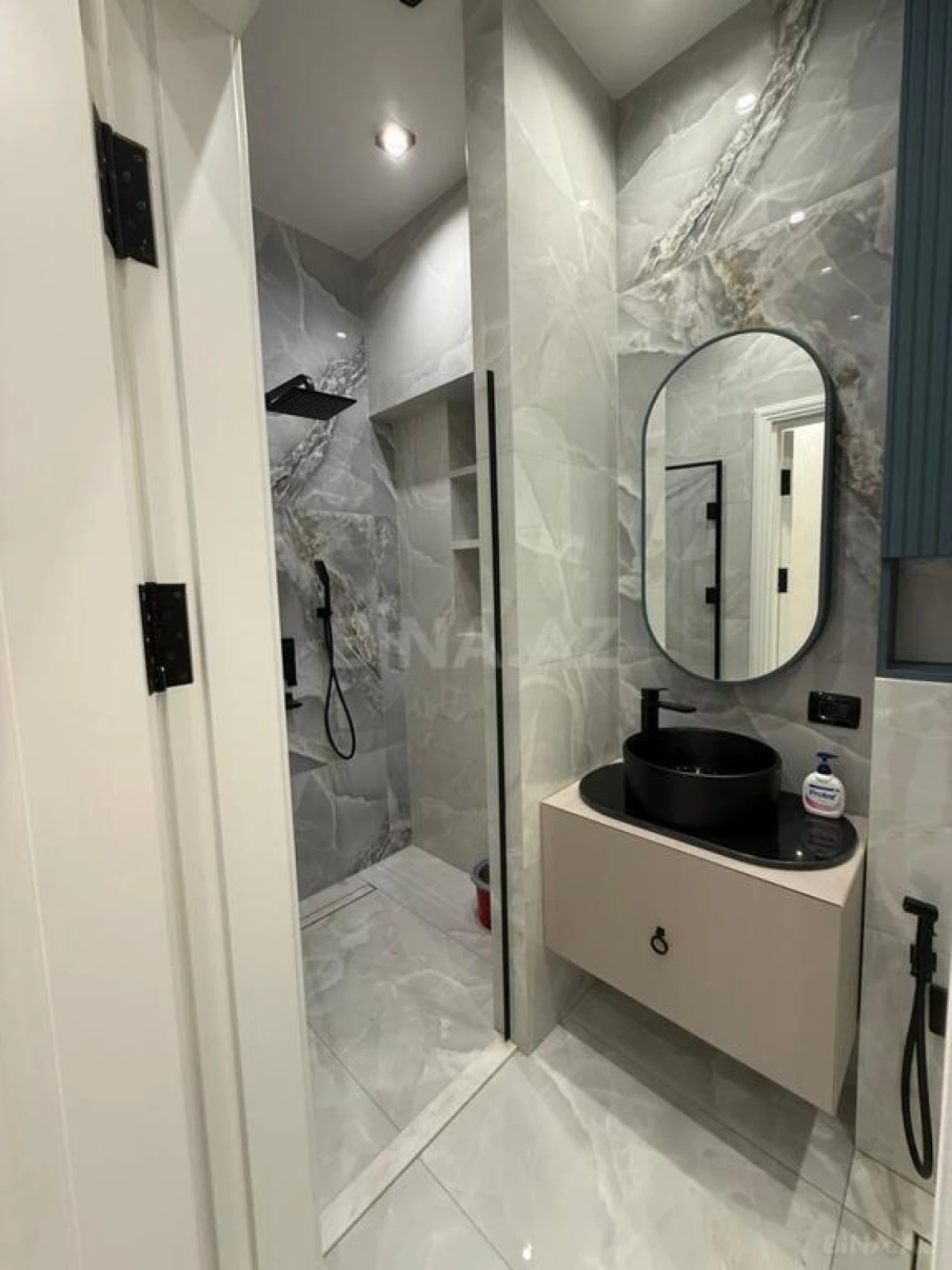 Kirayə verilir 3 otaqlı mənzil 130 m²