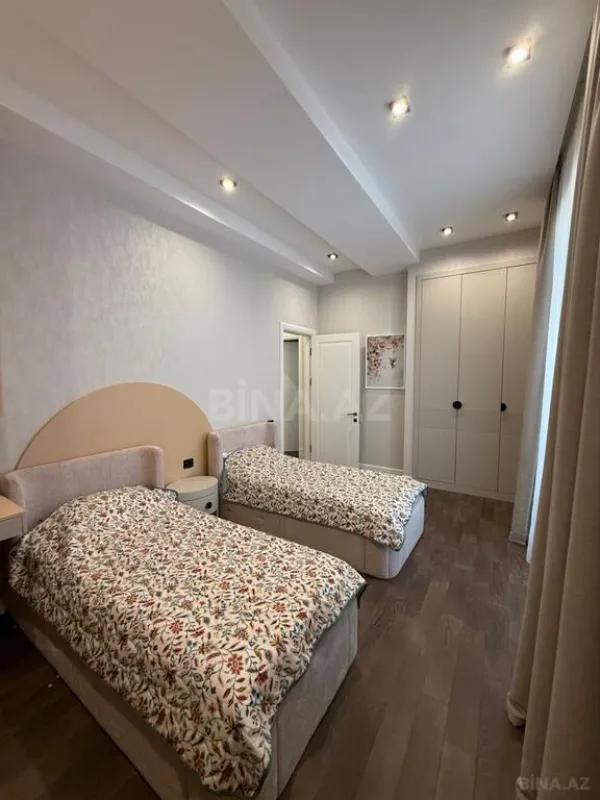 Kirayə verilir 3 otaqlı mənzil 130 m²