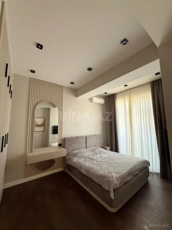 Kirayə verilir 3 otaqlı mənzil 130 m²