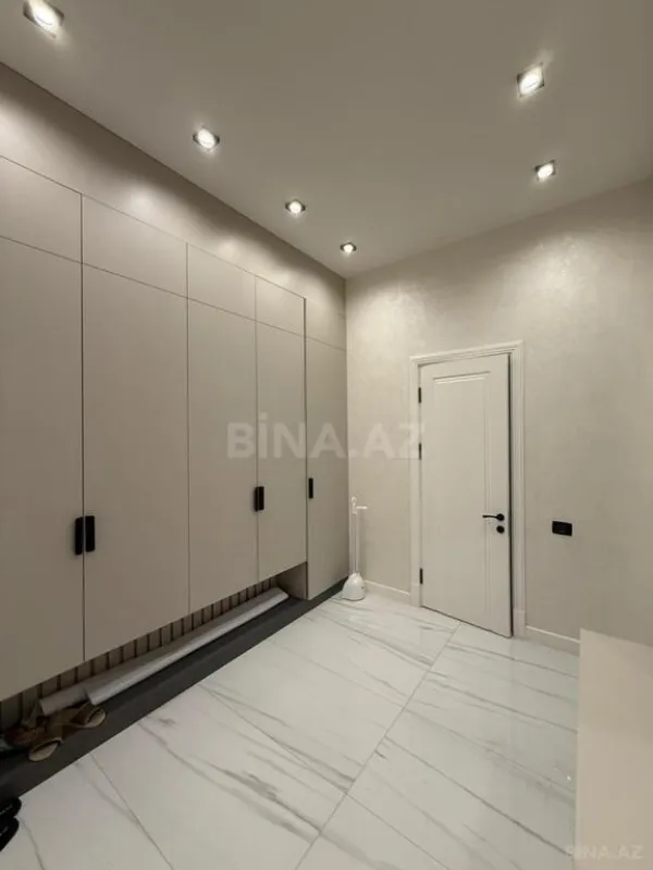 Kirayə verilir 3 otaqlı mənzil 130 m²