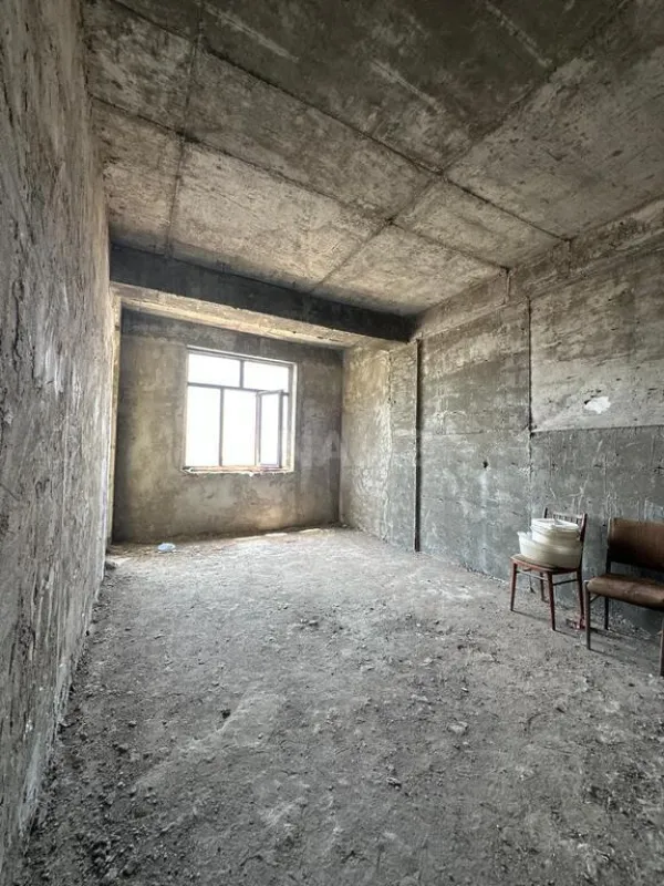 Satılır 2 otaqlı mənzil 56 m²