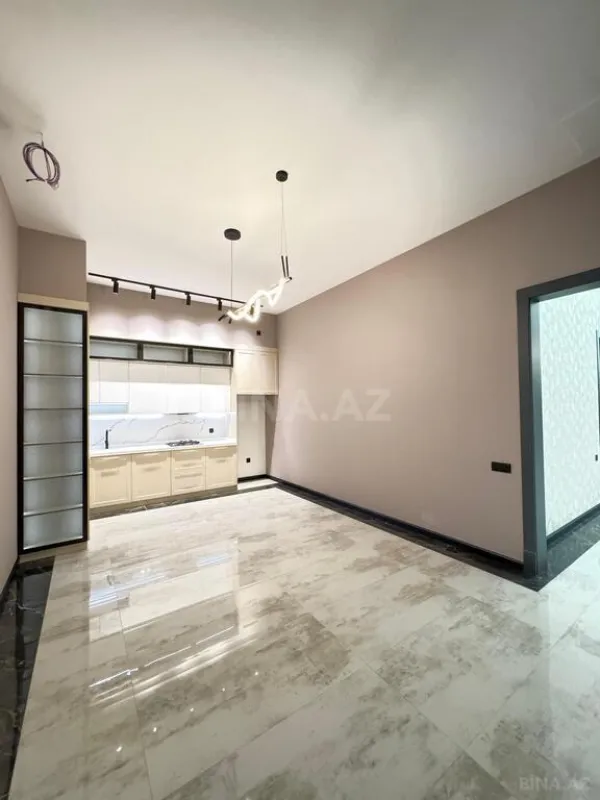 Satılır 5 otaqlı həyət evi 400 m²