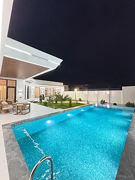 Satılır 5 otaqlı həyət evi 400 m²