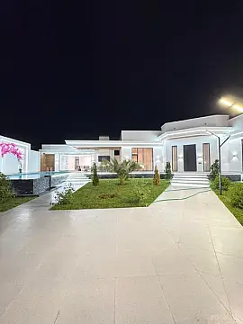 Satılır 5 otaqlı həyət evi 400 m²