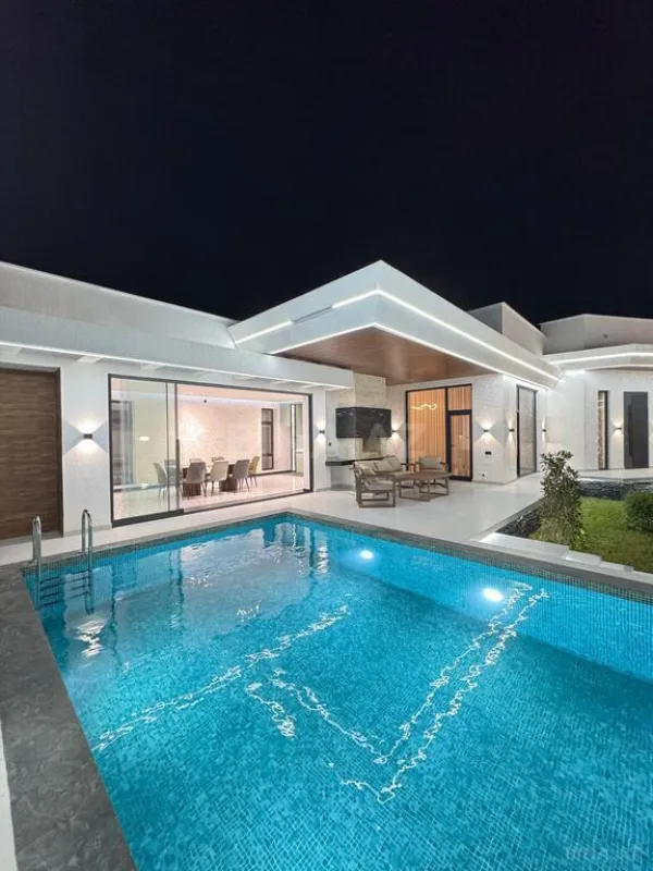 Satılır 5 otaqlı həyət evi 400 m²