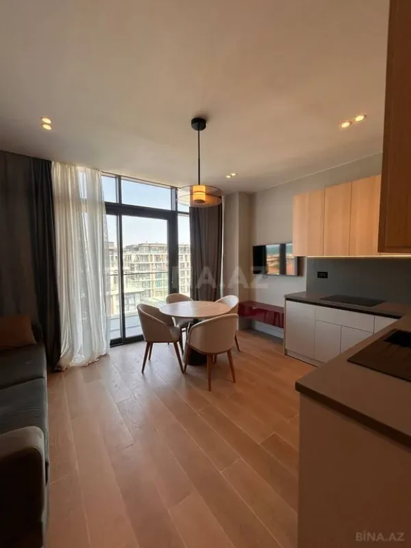 Satılır 3 otaqlı mənzil 127 m²