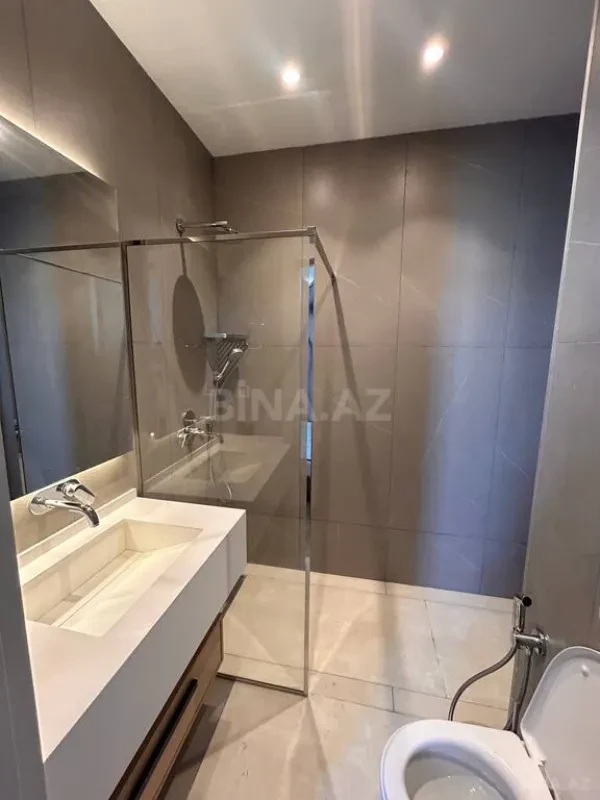 Satılır 3 otaqlı mənzil 127 m²