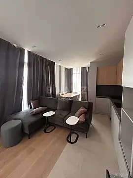 Satılır 3 otaqlı mənzil 127 m²