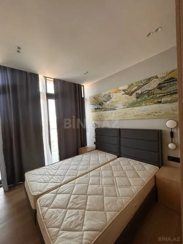 Satılır 3 otaqlı mənzil 127 m²
