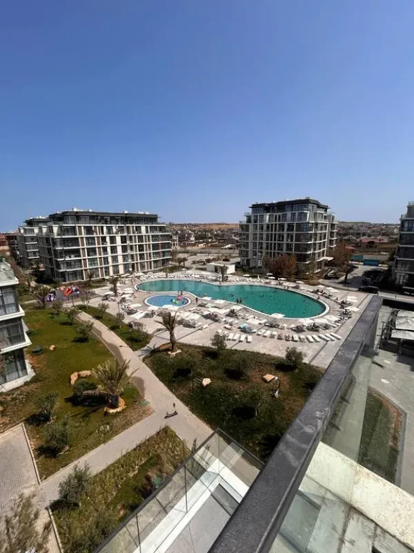 Satılır 3 otaqlı mənzil 127 m²