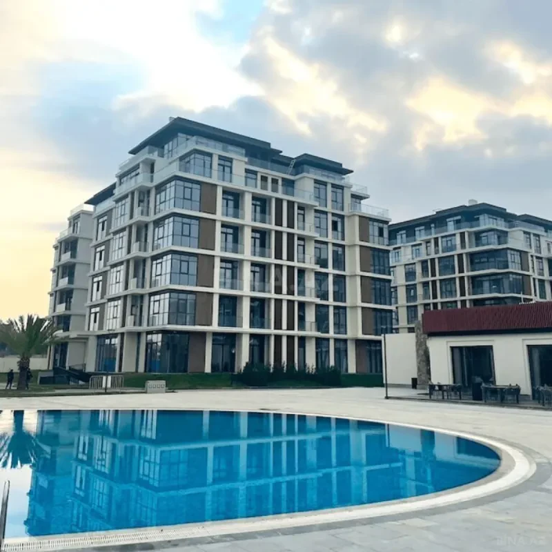 Satılır 3 otaqlı mənzil 127 m²