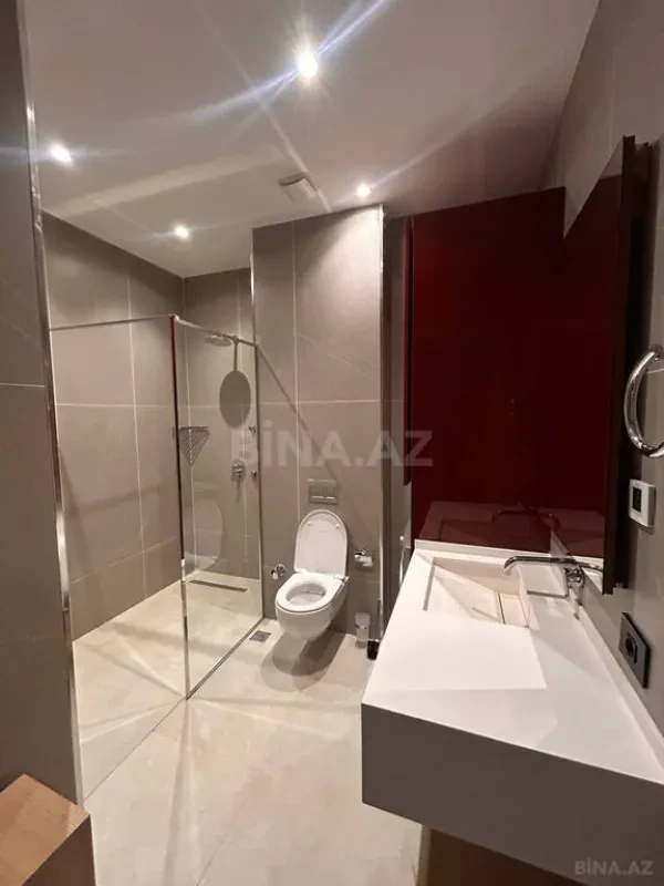 Satılır 3 otaqlı mənzil 127 m²